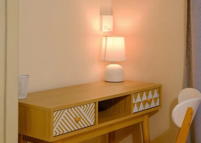 Dream Hill Nest-boho Vintage Hideaway Apartment