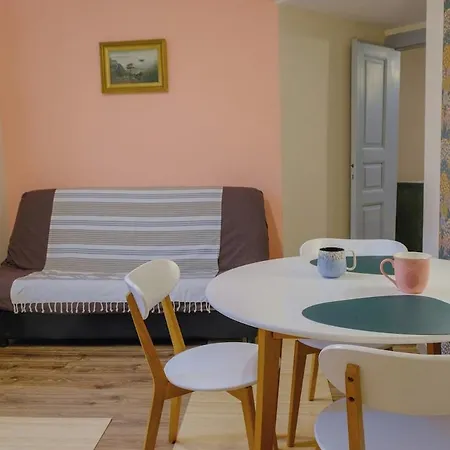 Dream Hill Nest-boho Vintage Hideaway Апартаменты