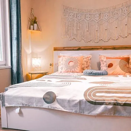 Dream Hill Nest-boho Vintage Hideaway Апартаменты Пловдив